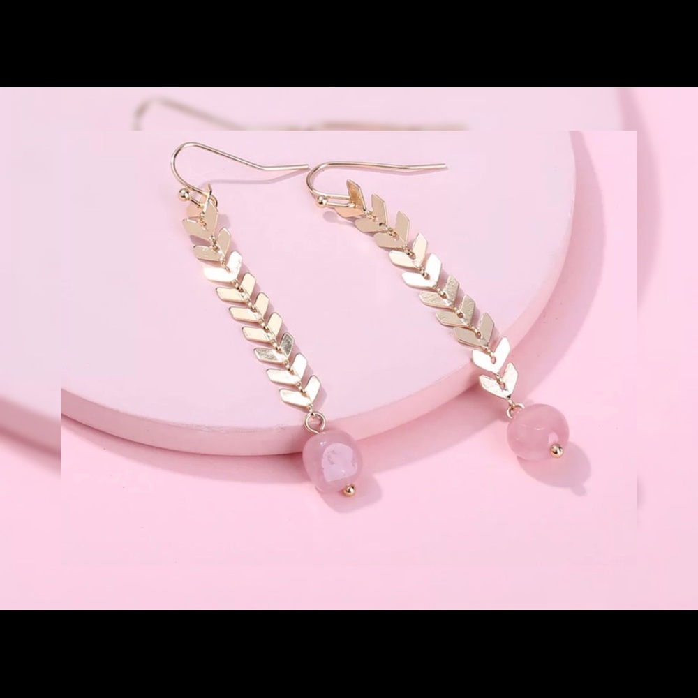 💍3 for $15💍 gold/pink chevron earrings